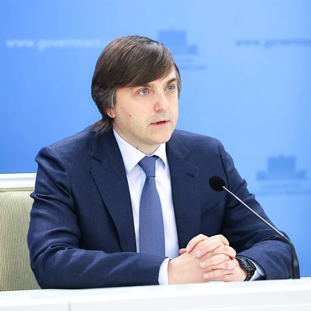 Брифинг Министра просвещения РФ Сергея Кравцова по итогам 2024/25 учебного года